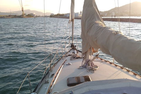 Townsville Small Group Sunset Sail Sailing Cruise Boat Tour Charter Hire - Newcastle Accommodation 4