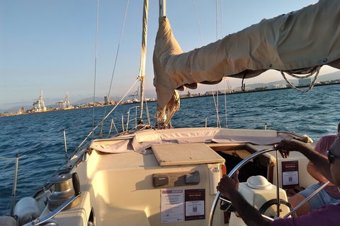 Townsville Small Group Early Morning Sailing Cruise Boat Tour Charter Hire - Newcastle Accommodation 3