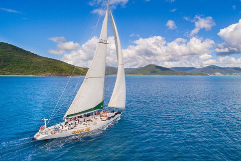 2-Night Whitsundays Sailing Cruise Incl. Whitehaven Beach & Great Barrier Reef - Newcastle Accommodation 3