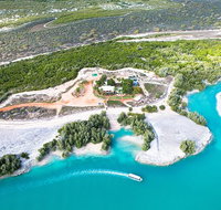 Half-Day Willie Creek Pearl Farm Tour with Helicopter Flight