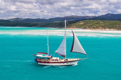 2-Day Whitsundays Sailing Adventure: SV Whitehaven - Newcastle Accommodation 0