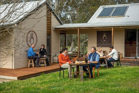 Wine Tour 4WD Tour - Newcastle Accommodation 4