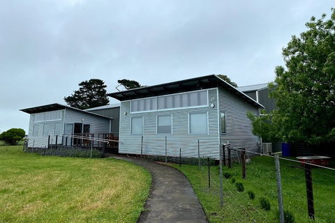 Wine Tour 4WD Tour - Newcastle Accommodation 5