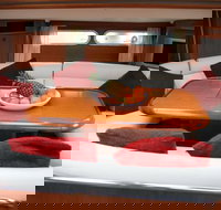 1-Night Whitsundays Private Charter Aboard Cruising Yacht Milady - Newcastle Accommodation