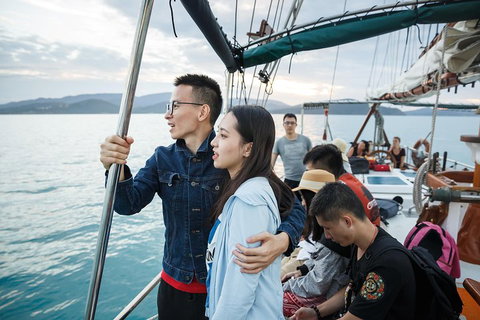 Whitsunday Islands Private Sailing Experience With Snorkeling & Langford Reef - Newcastle Accommodation 2