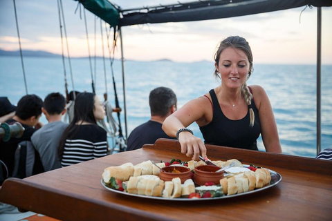 Fly & Sail Package (With Providence) - Newcastle Accommodation 0