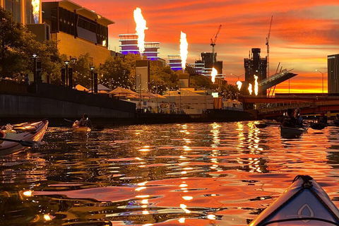 Melbourne Sunset Kayaking Experience With Dinner - Newcastle Accommodation 4