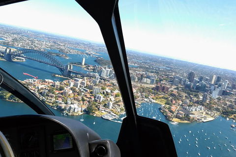 Sydney & Bondi Beach Plus Local Secrets With 'Personalised Sydney Tours' - Newcastle Accommodation 0