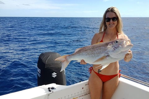 1/2 Day 5 Hour Offshore Fishing Charter - Newcastle Accommodation 0