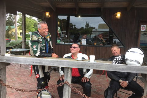 Royal Enfield Continental GT 650cc - New Castle Tourism 4