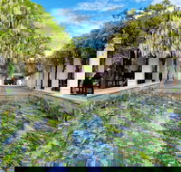 Women's History Walking Tour with Local Guide in Canberra - Newcastle Accommodation