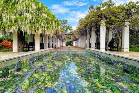 Women's History Walking Tour With Local Guide In Canberra - Newcastle Accommodation 0