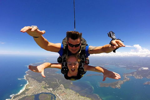 Skydive Sydney-Newcastle Up To 15,000ft Tandem Skydive - Newcastle Accommodation 0