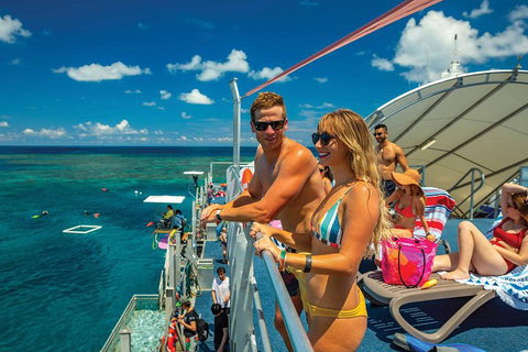 Outer Reef Pontoon Experience From Cairns - Newcastle Accommodation 1